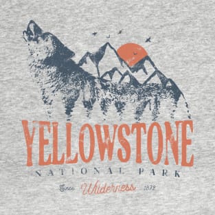 Yellowstone US National Park Wolf Mountains Adventure Vintage T-Shirt